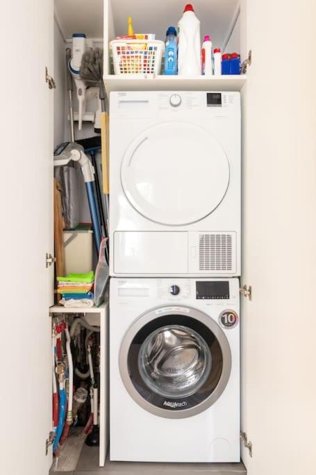 בריסל European Heart 2-Bedroom Flat. מראה חיצוני תמונה